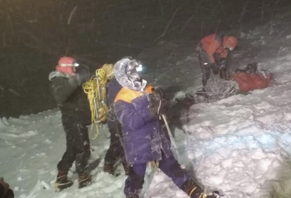 Ruski visokogorski spasioci tokom noćne akcije na Elbrusu